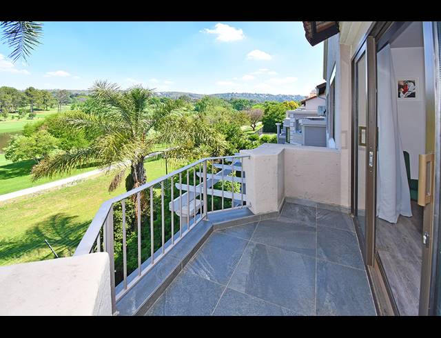 3 BEDROOM SECTIONAL TITLE FOR SALE IN SANDRINGHAM